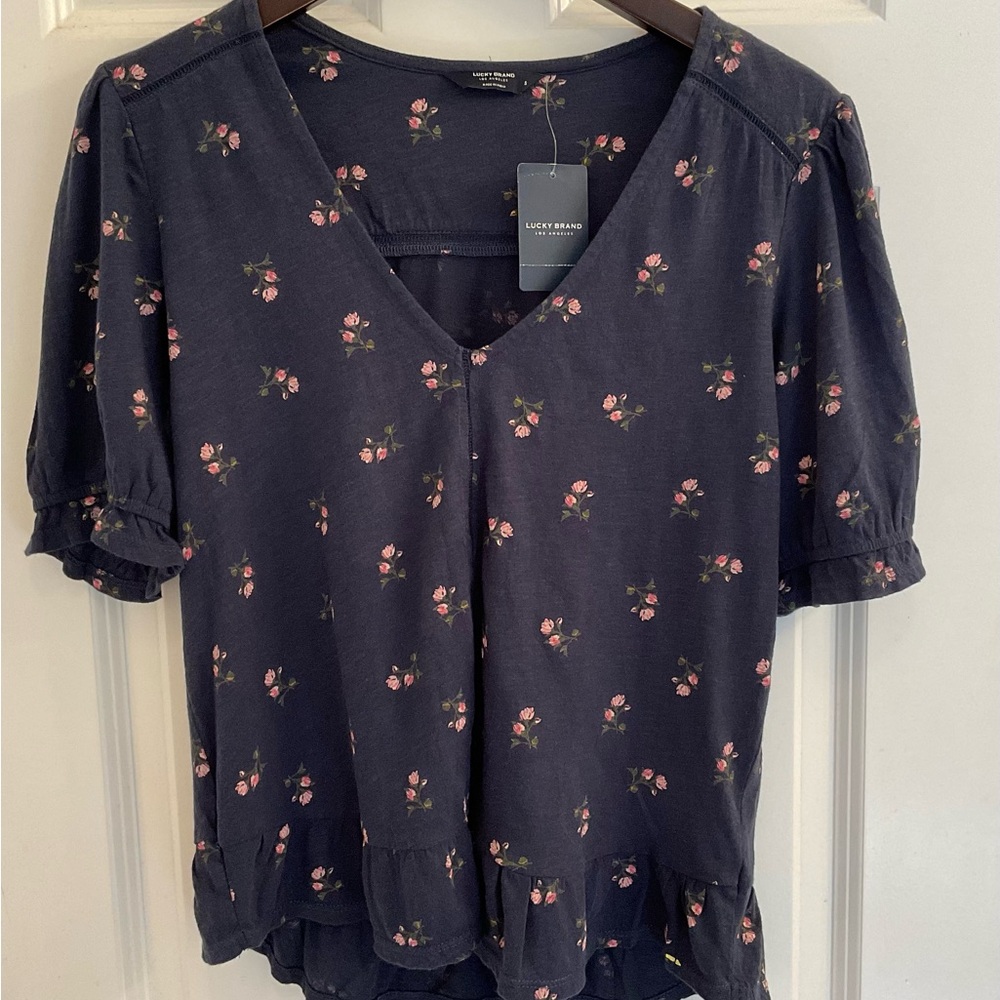 Lucky Brand Floral Ruffle Short Sleeve Top - NWT - Small - Picture 3 of 10